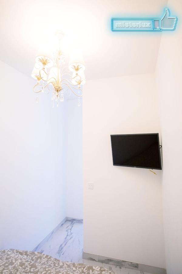 Mieterlux White Lägenhet