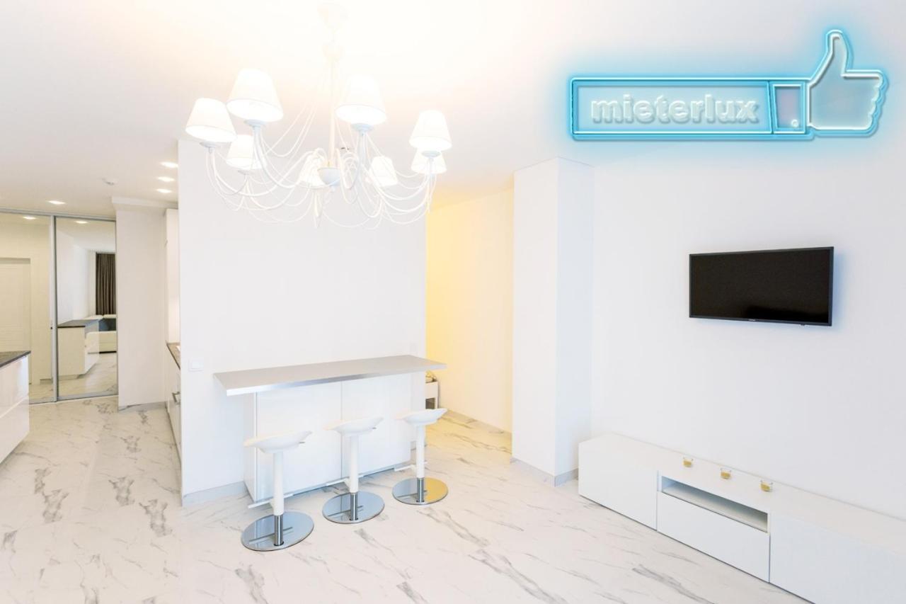 Lägenhet Mieterlux White